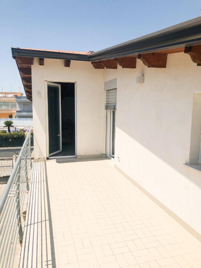 "La Casa Di Ale" Modern Suite Mondragone Exterior foto
